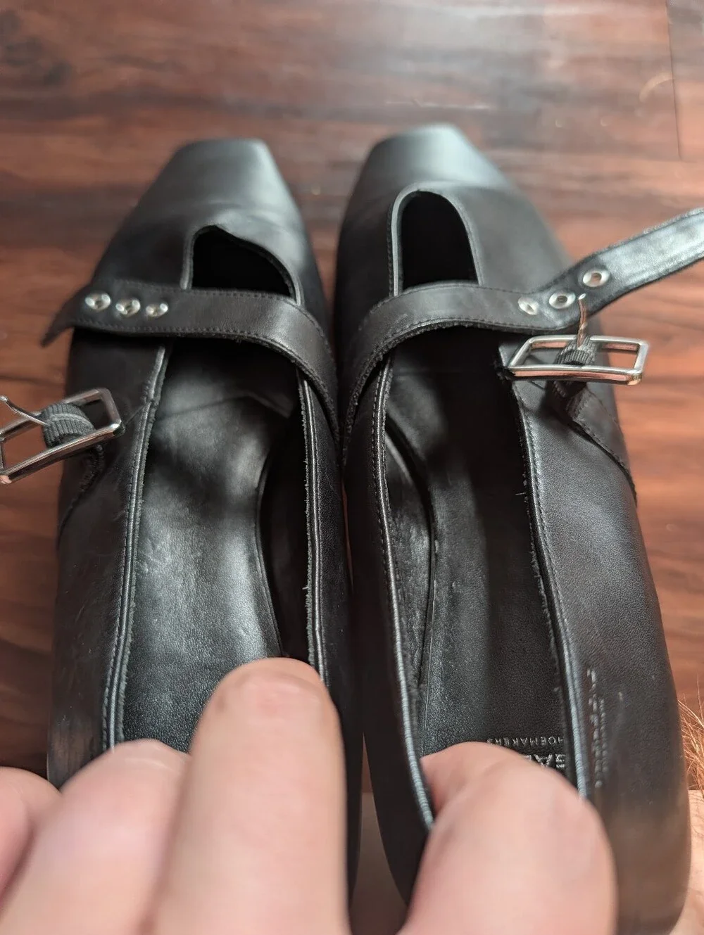 Vagabond Wioletta Buckle Strap Pointed Ballet Flats in Black Leather